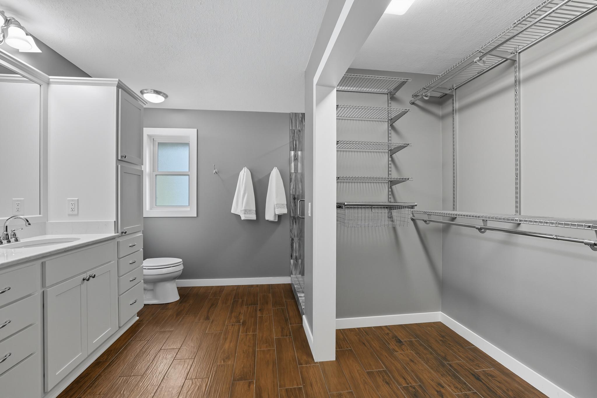 1076 Bonnieview Circle