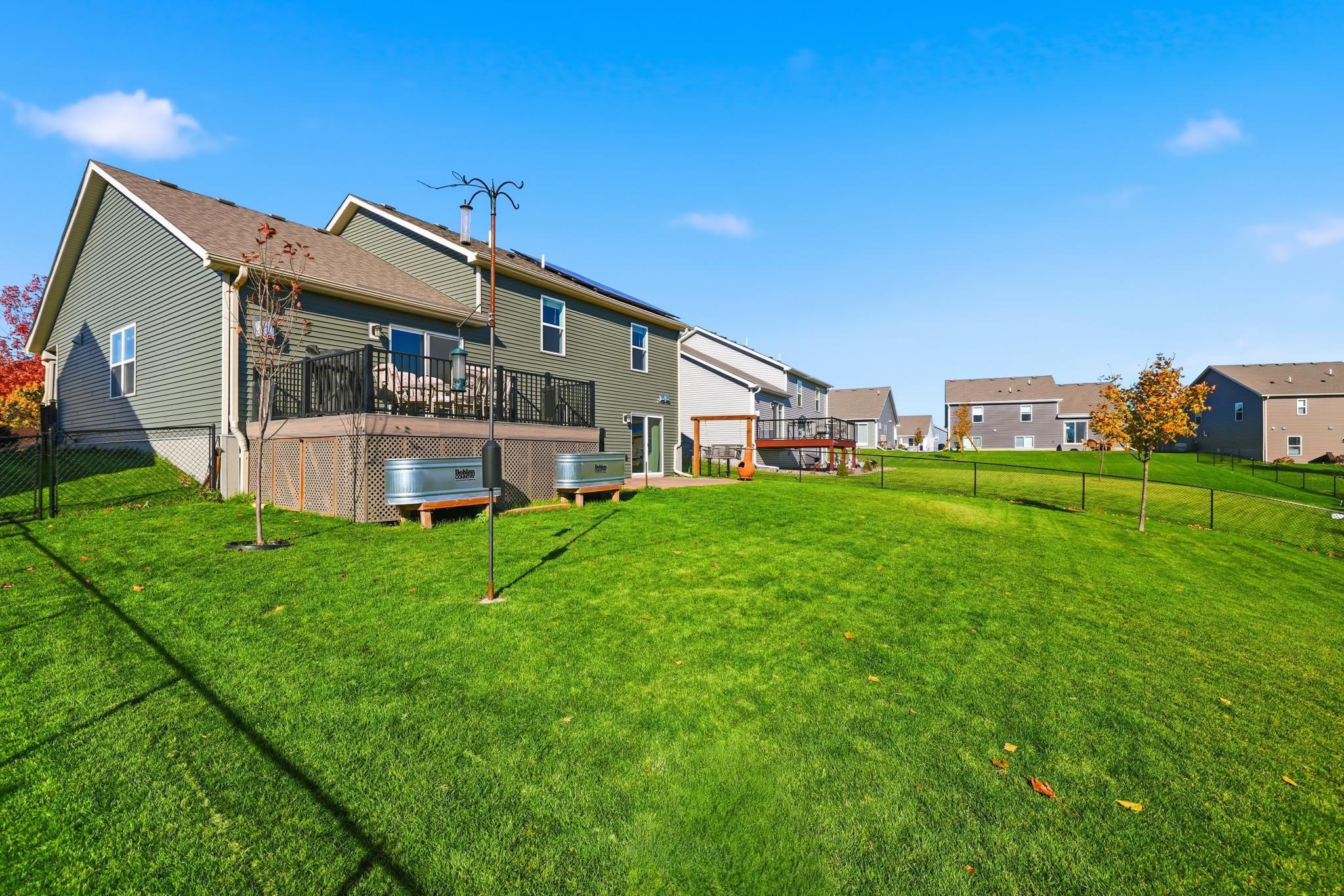 16109 Fairoaks Avenue N