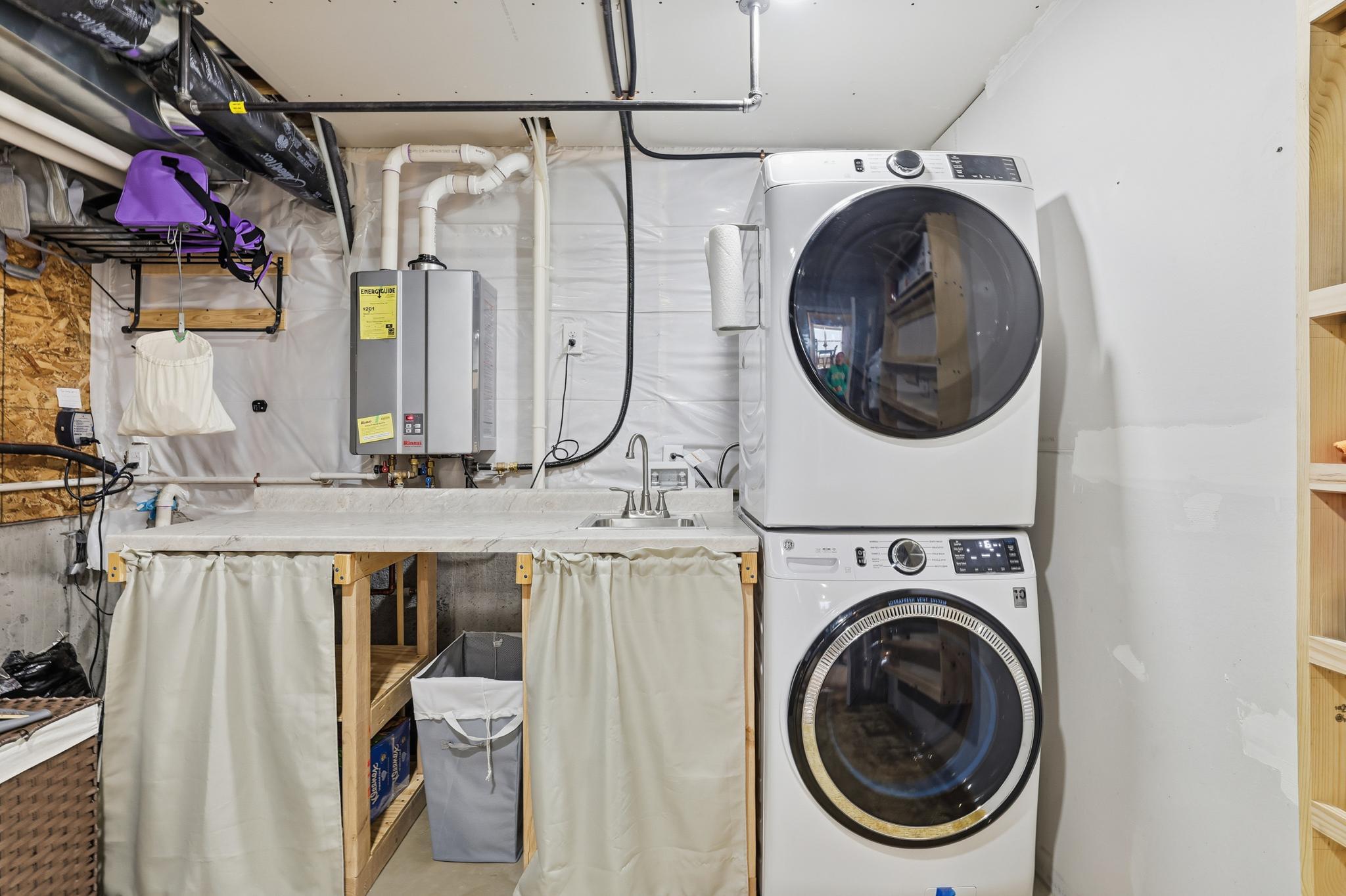 16109 Fairoaks Avenue N