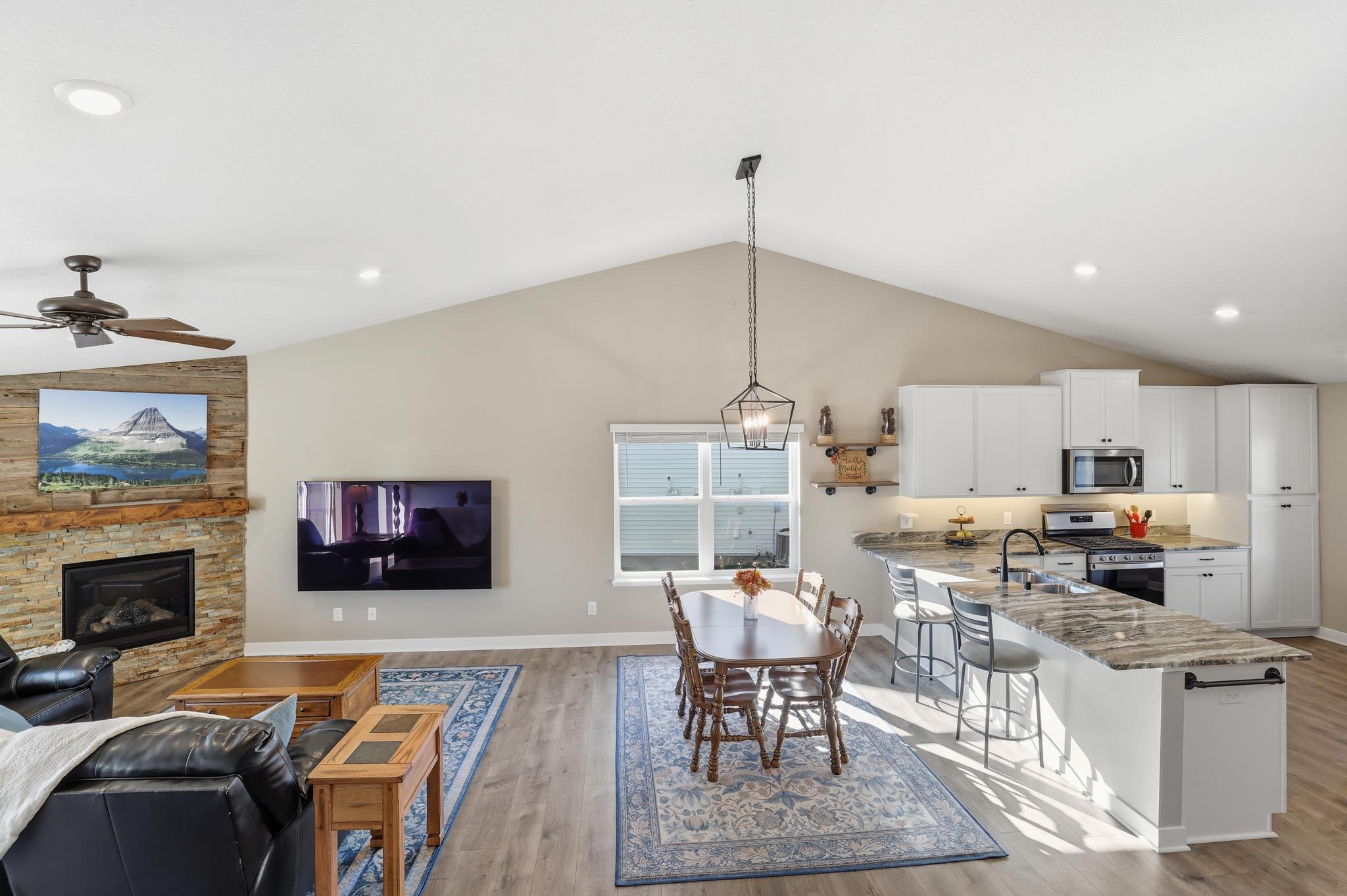 16109 Fairoaks Avenue N