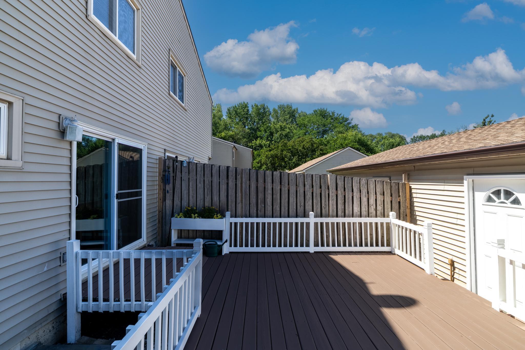 3470 Greenwood Court S