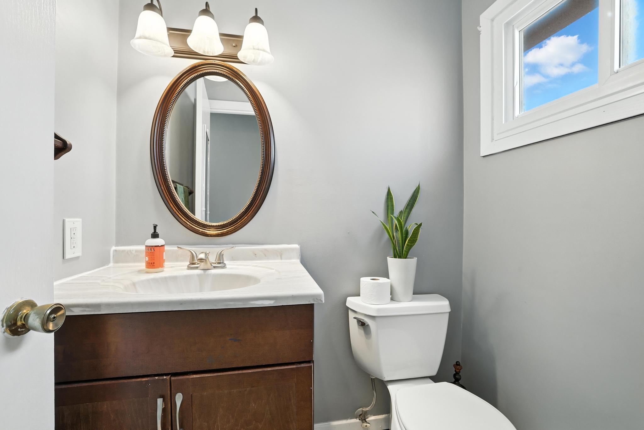 3470 Greenwood Court S