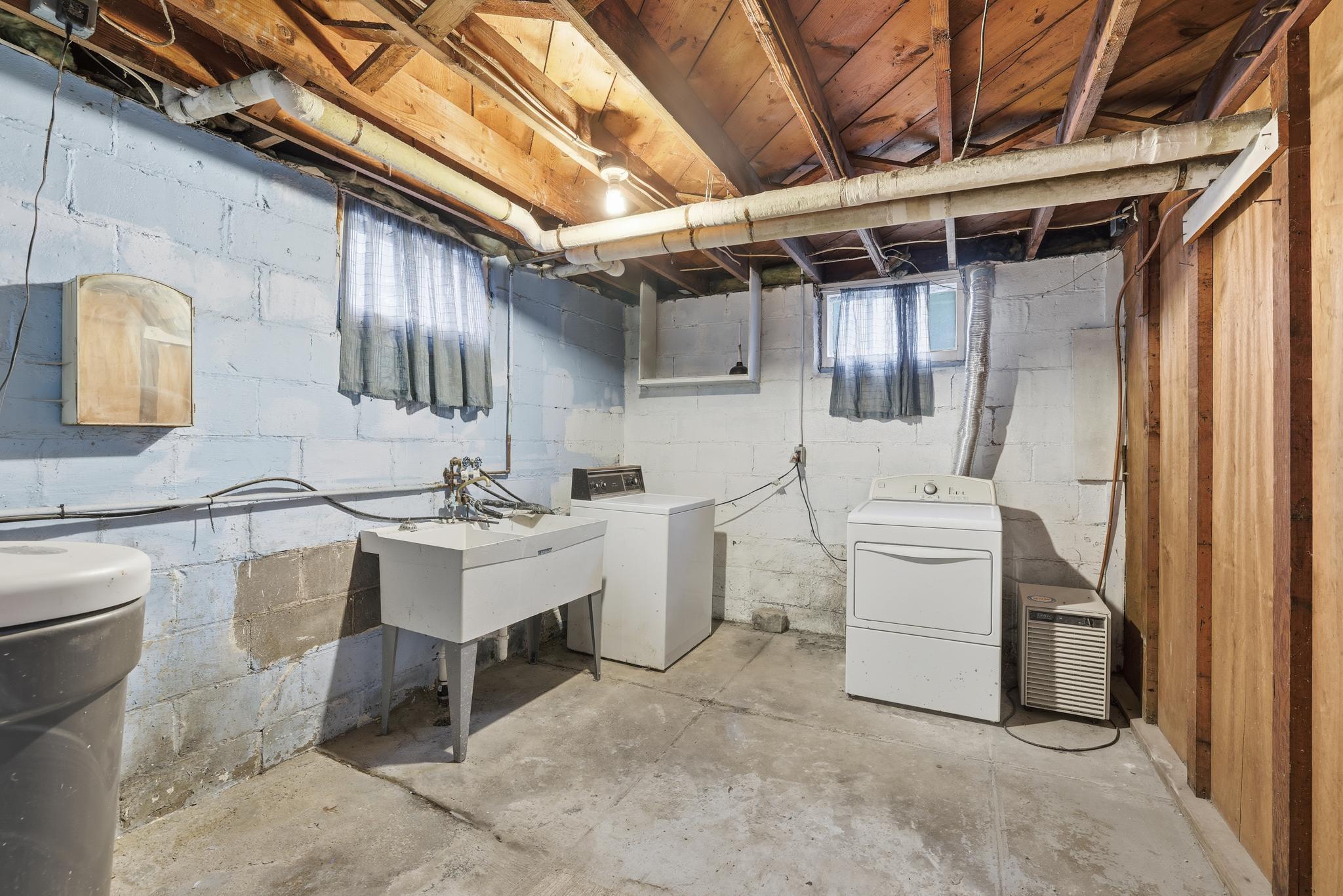 715 N Marshall Avenue