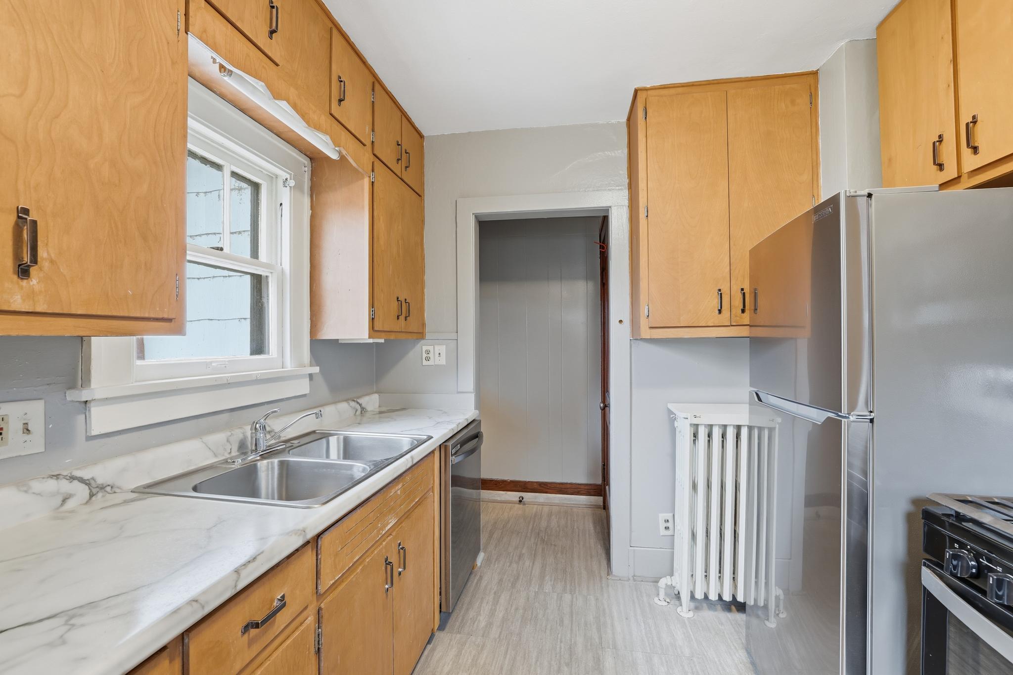 715 N Marshall Avenue