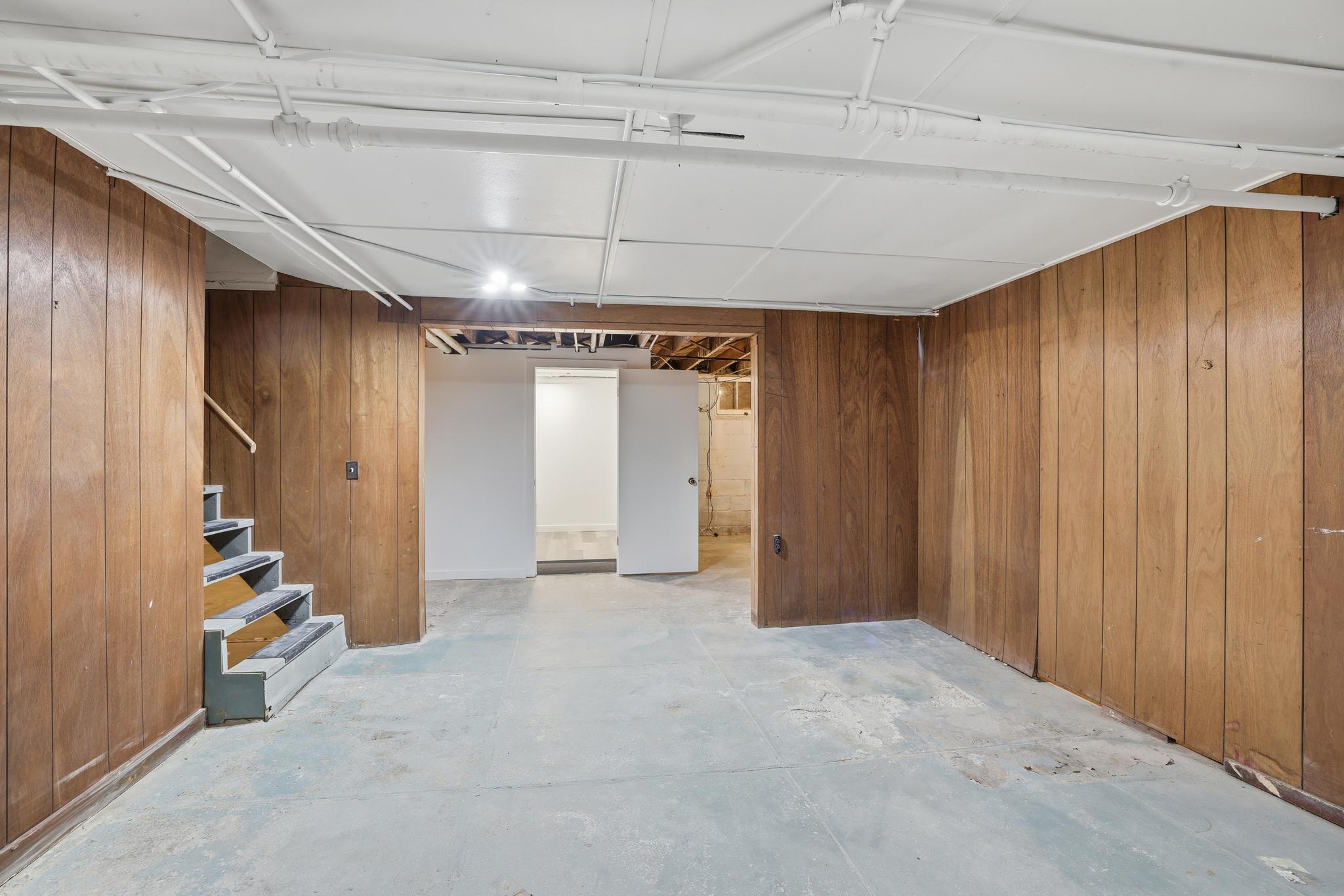 715 N Marshall Avenue