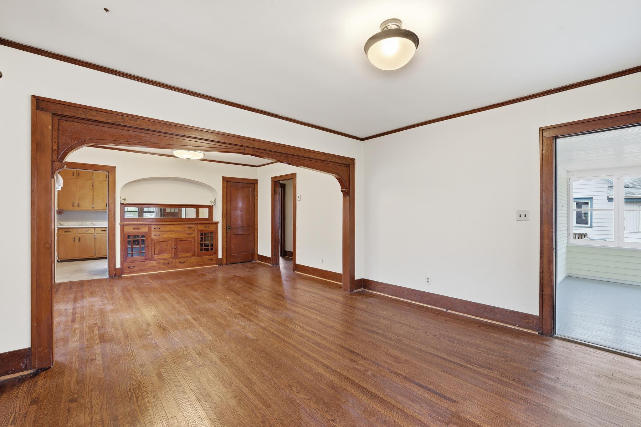 715 N Marshall Avenue