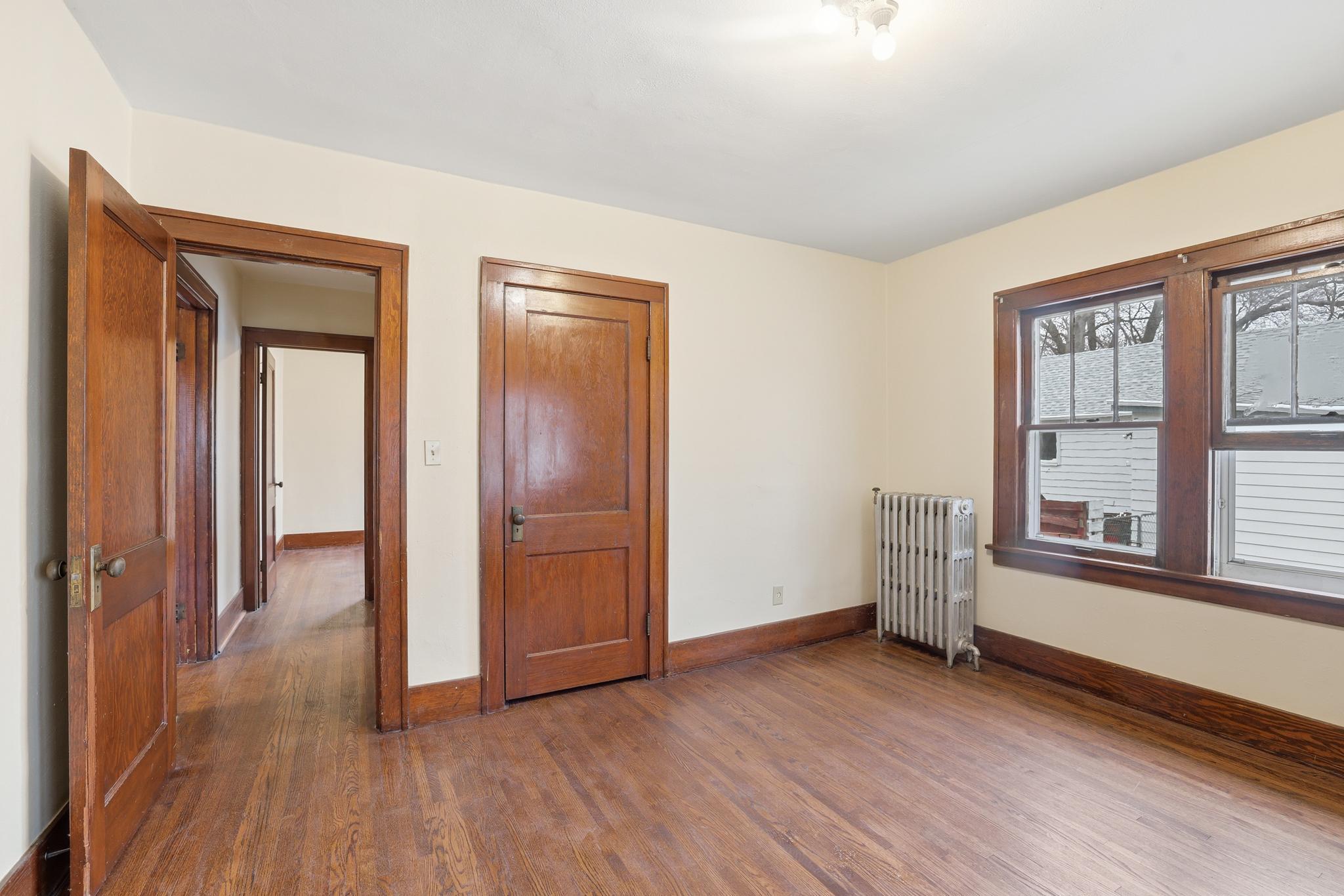 715 N Marshall Avenue