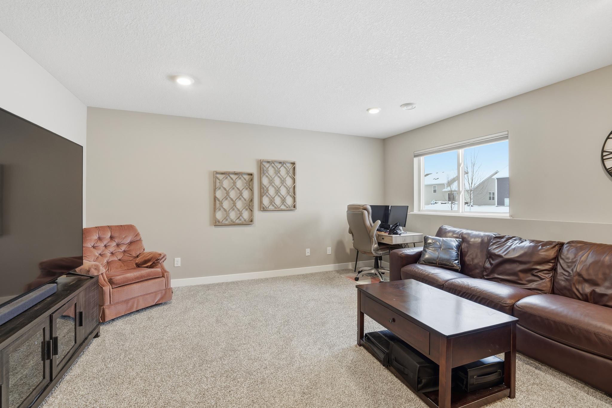 4845 Empress Avenue N