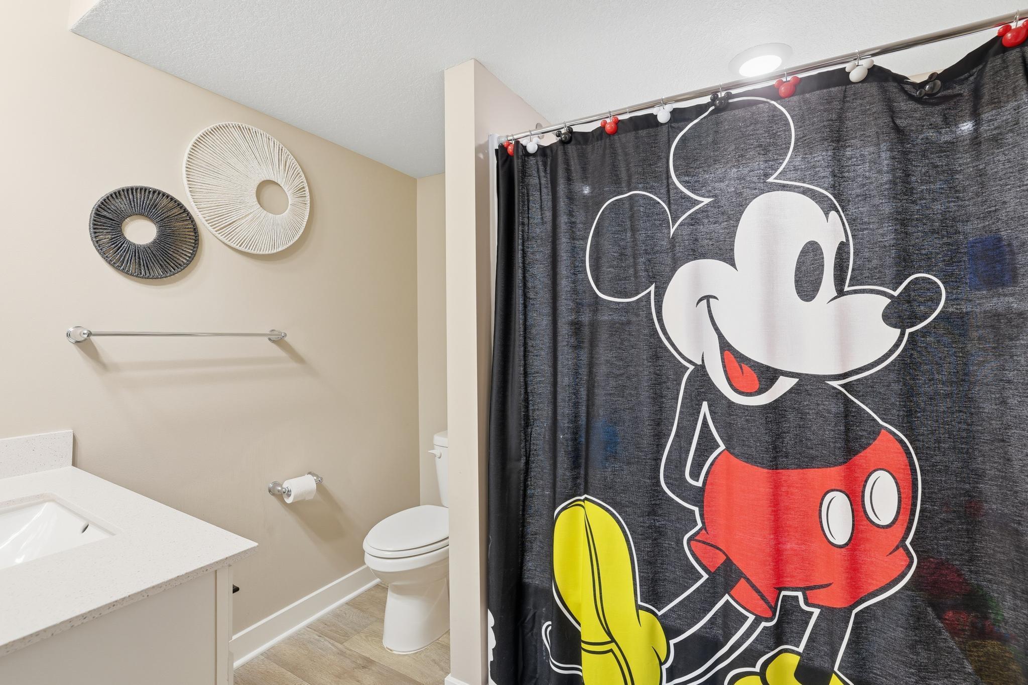 4845 Empress Avenue N