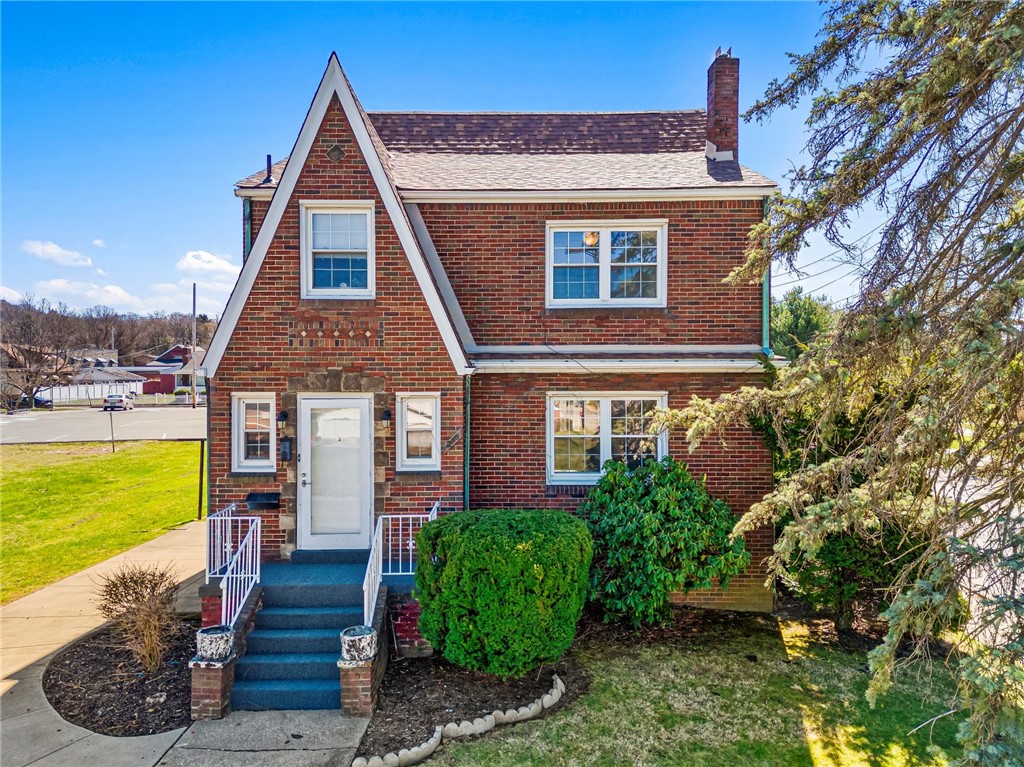 2119 Main Street