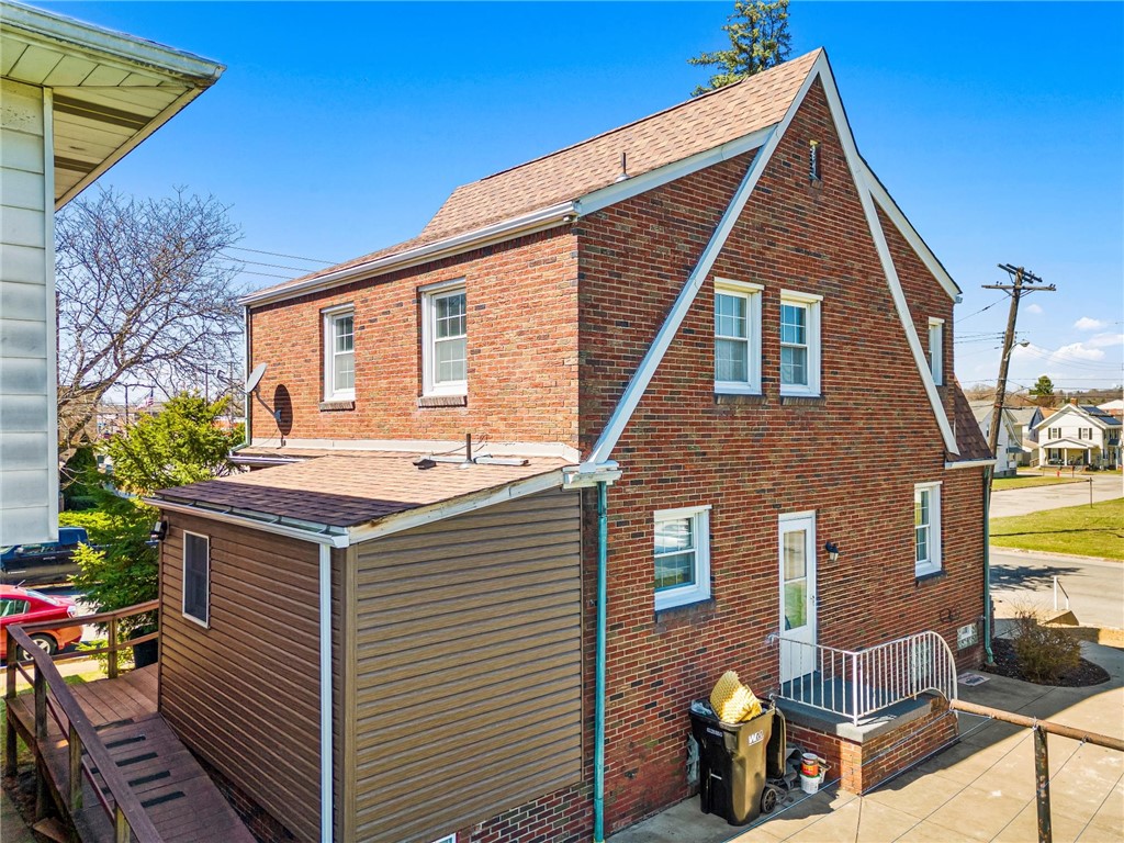 2119 Main Street