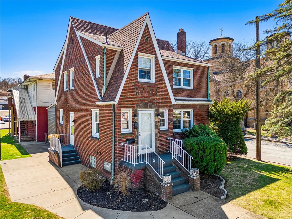 2119 Main Street
