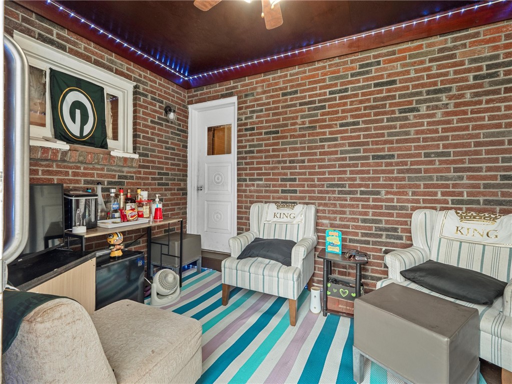 318 Penn Ave