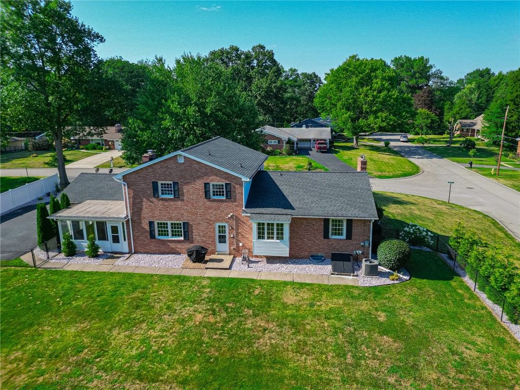 99 Forest Dr