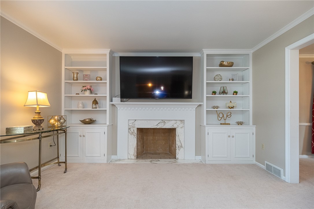 99 Forest Dr