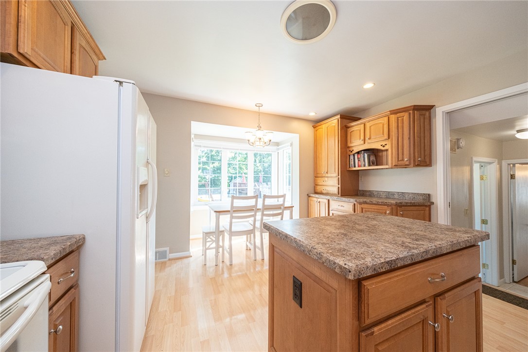 99 Forest Dr