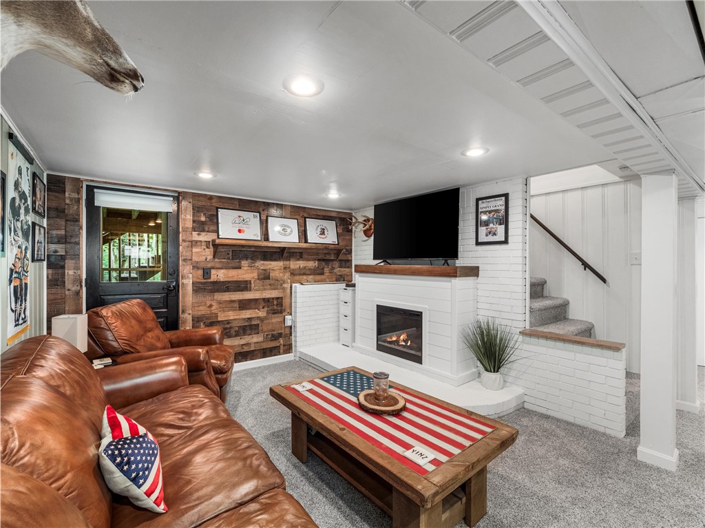 23 Greenview Drive