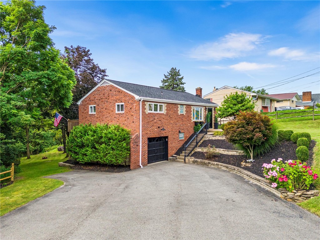 23 Greenview Drive