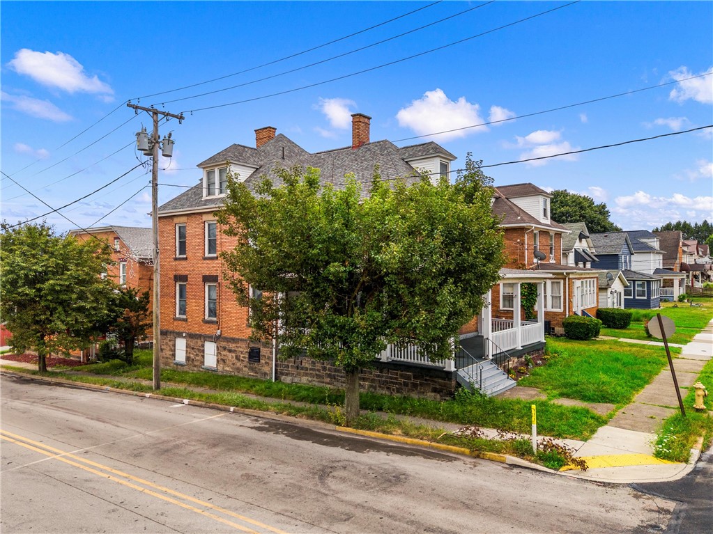 2501 2nd Ave