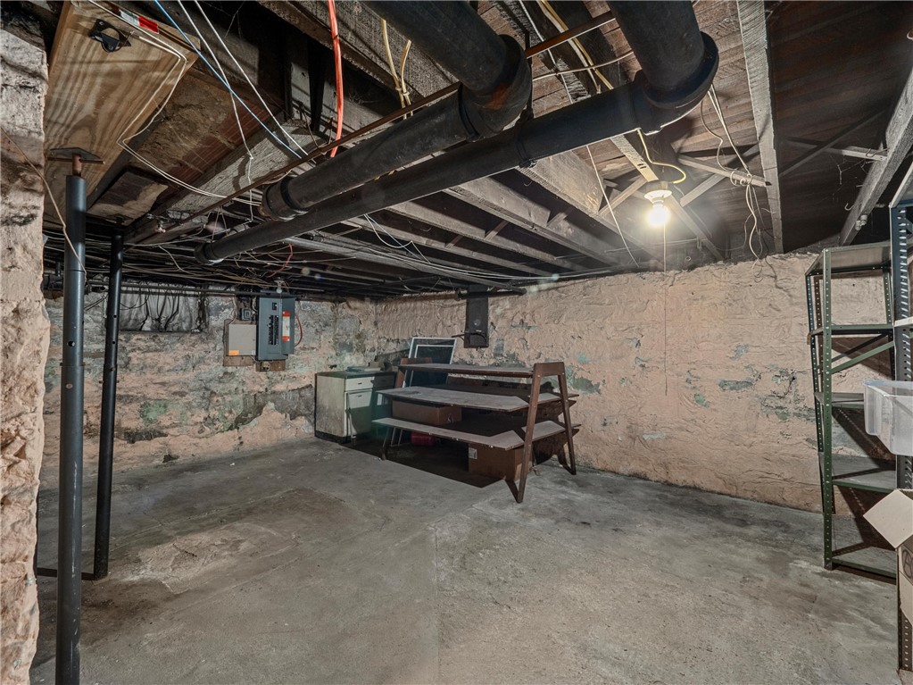 2501 2nd Ave