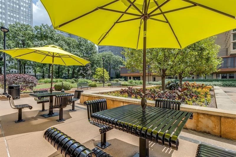 320 Fort Duquesne Blvd 16K