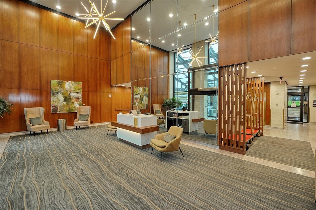 320 Fort Duquesne Blvd 16K