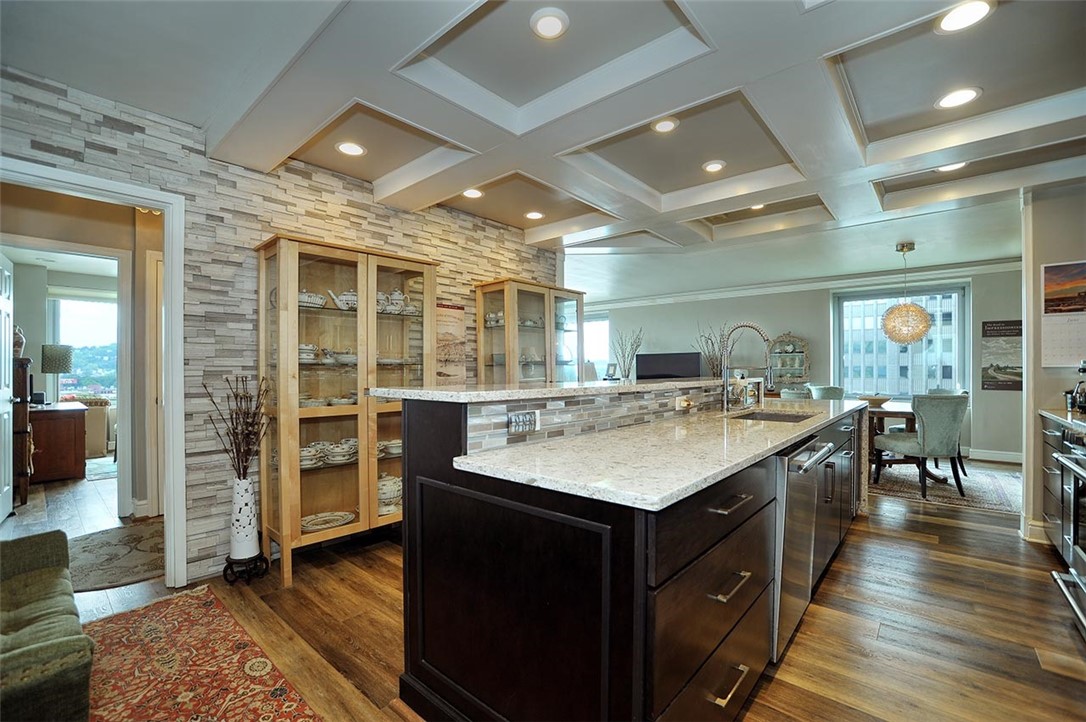 320 Fort Duquesne Blvd 16K