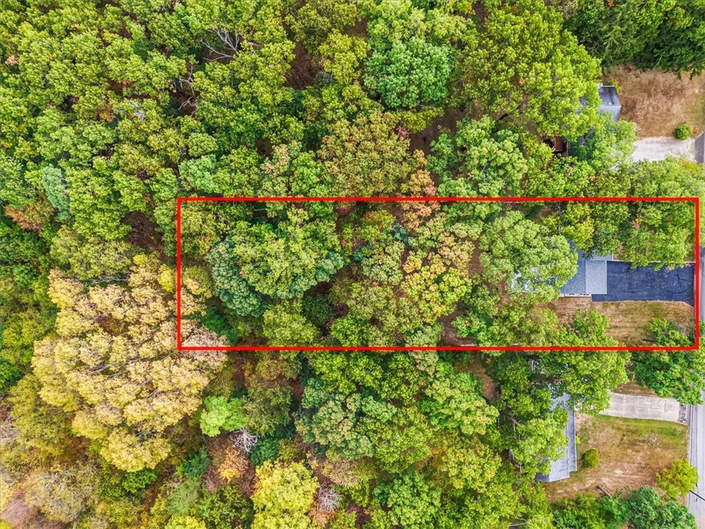 155 W Woodland Dr
