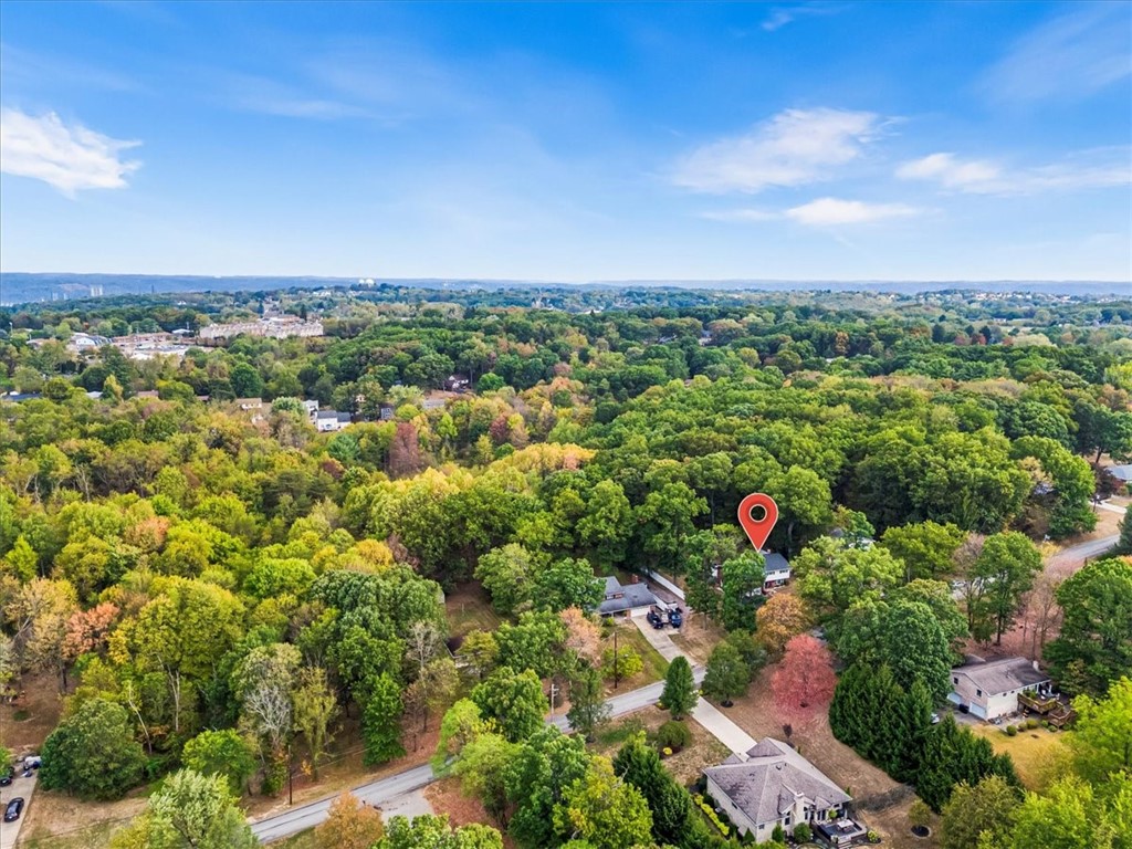 155 W Woodland Dr
