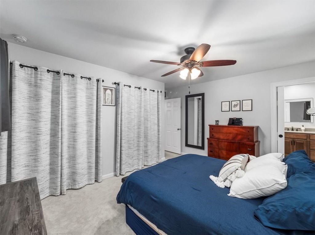 155 W Woodland Dr