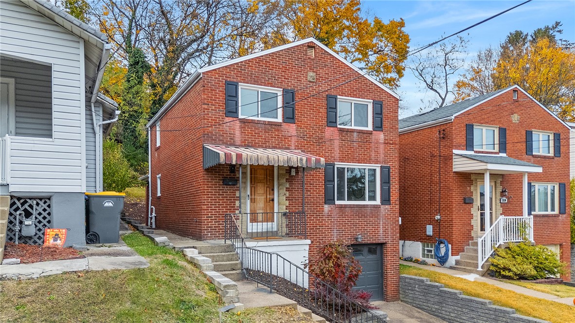 3332 Waltham Ave