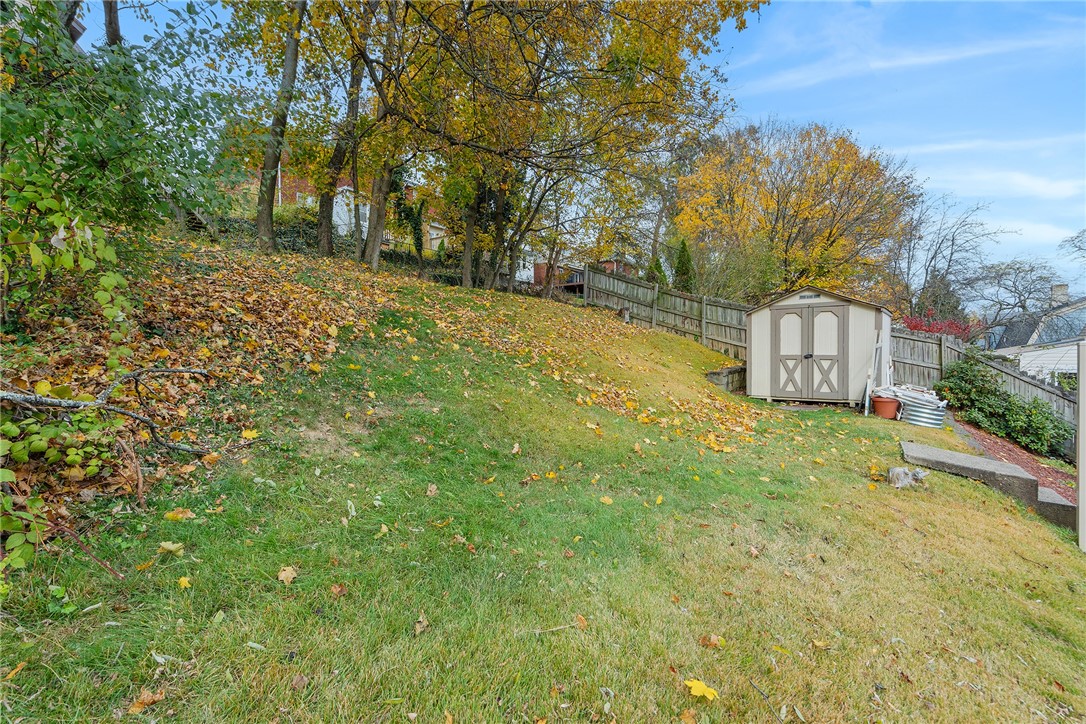 3332 Waltham Ave