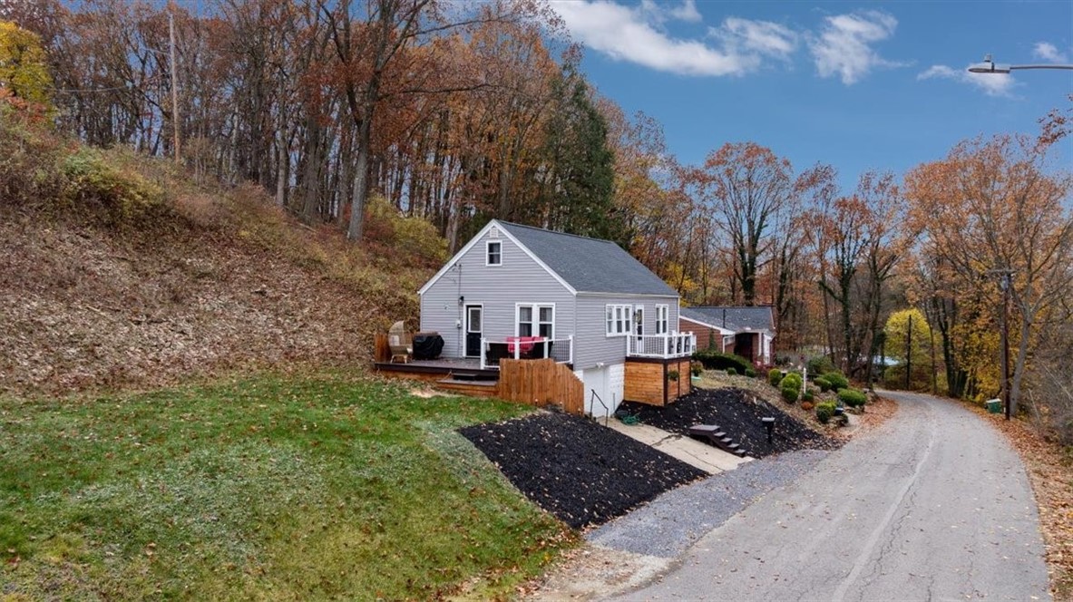 1807 Wade Street Extension