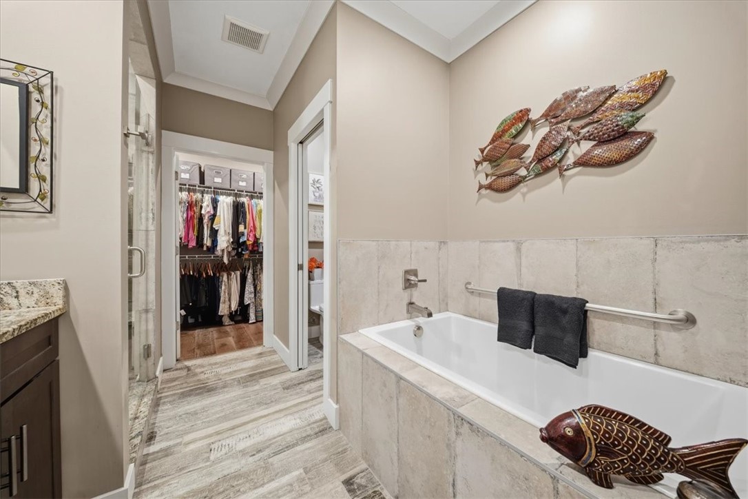 4003 Abbie Ln