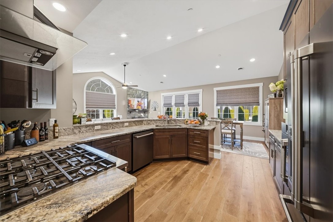 4003 Abbie Ln