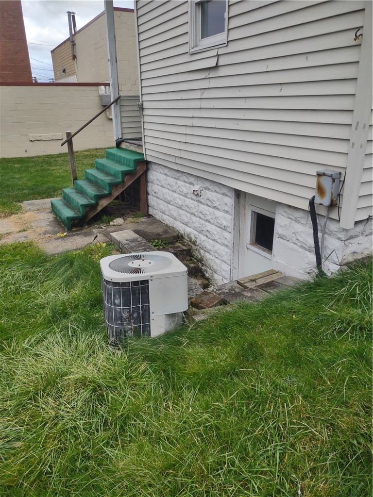 721-723-725 Lawrence Ave.