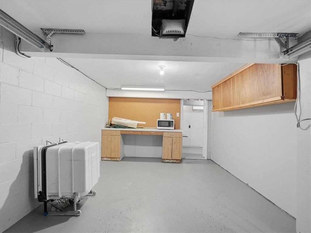 7305 Lafayette Sq