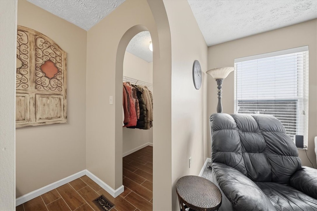 140 Cedar Ridge Dr
