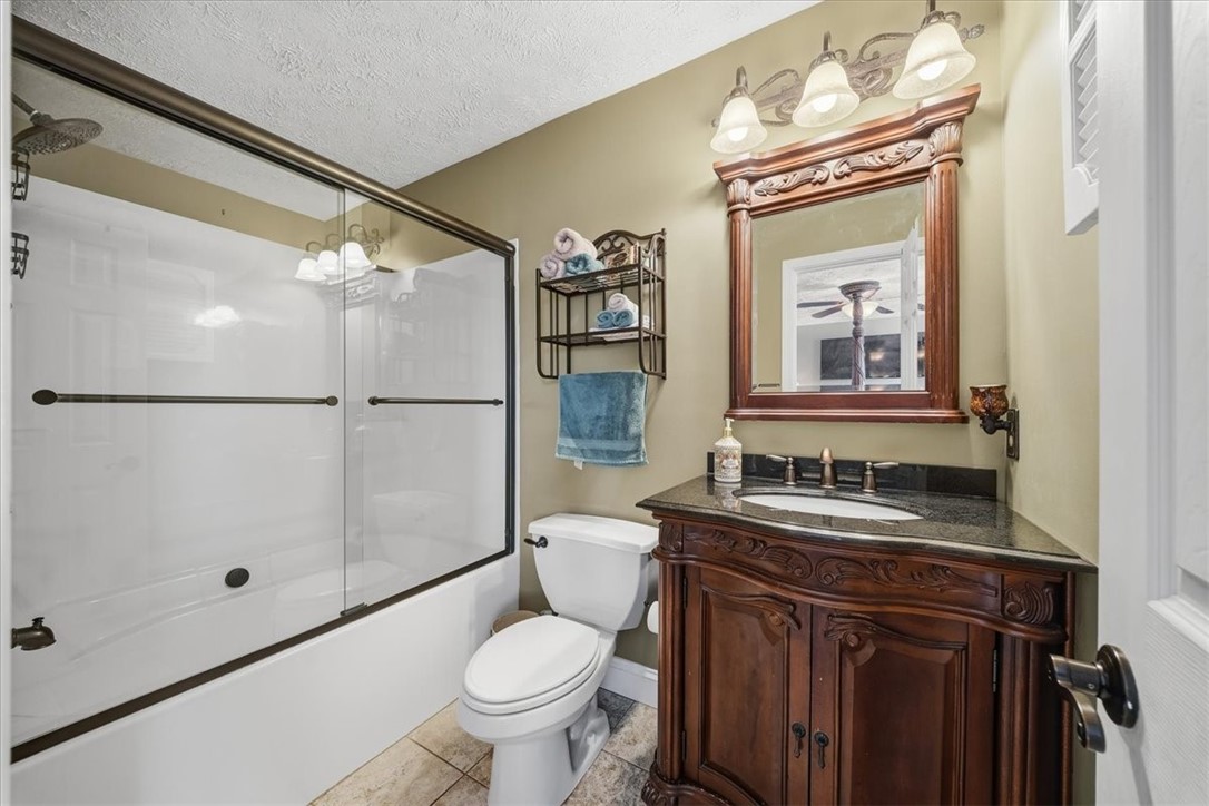 140 Cedar Ridge Dr