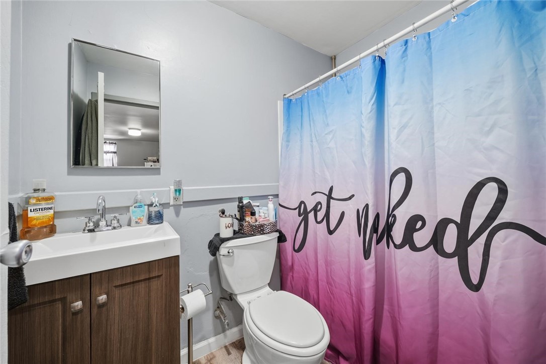 111-121 Locust Street