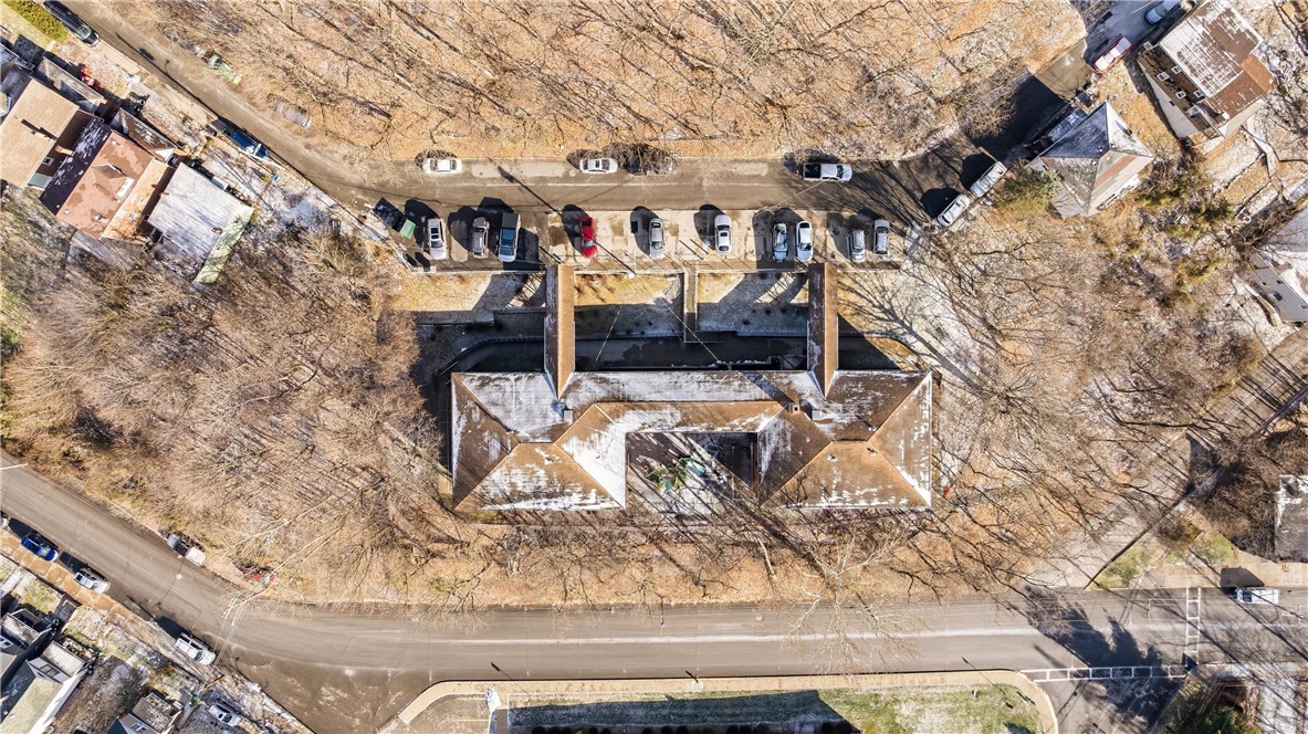 111-121 Locust Street