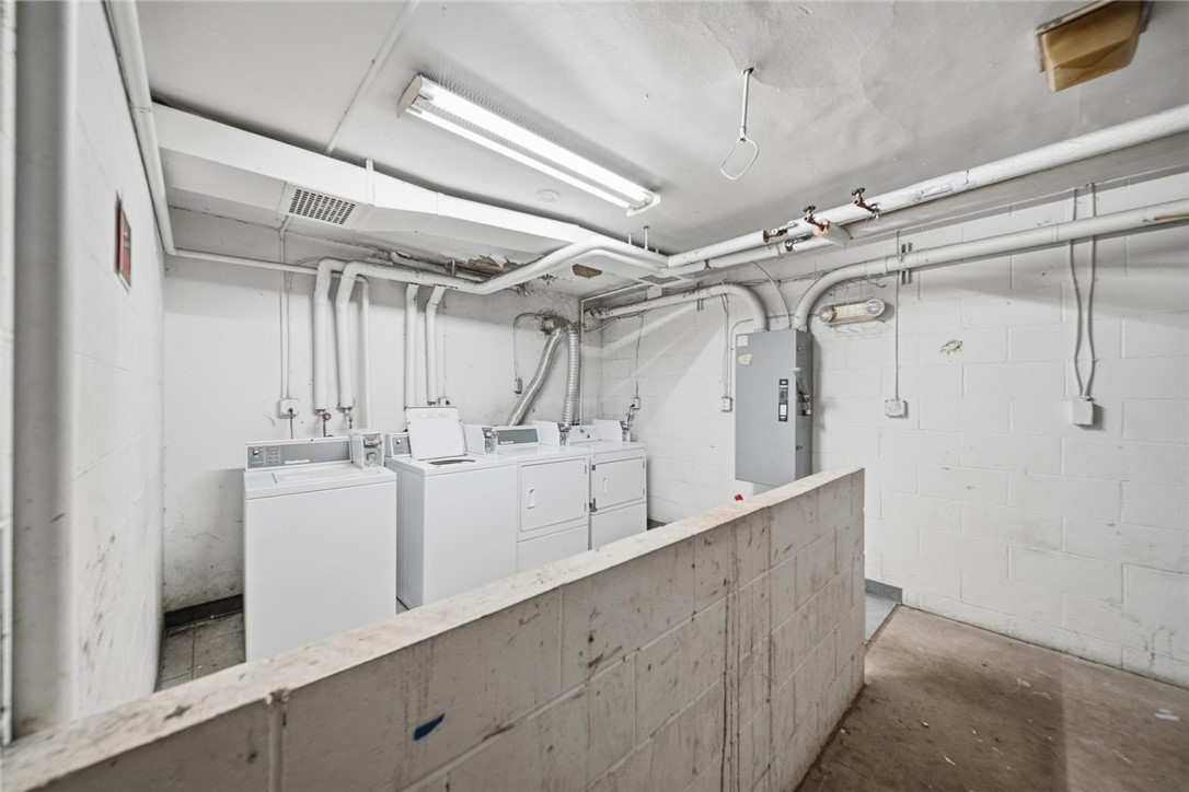 111-121 Locust Street