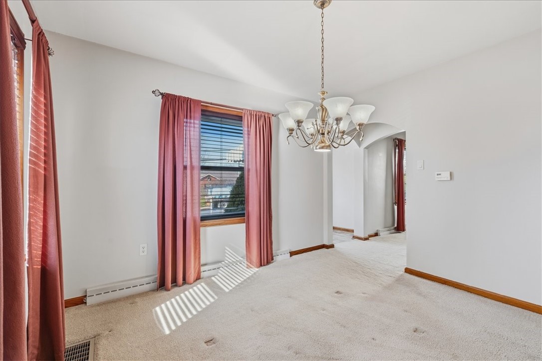 608 Grand Ave