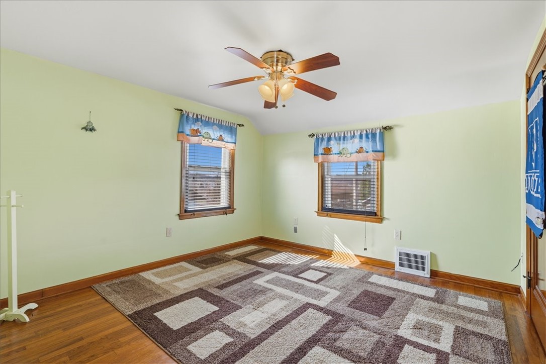 608 Grand Ave