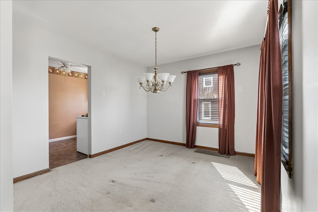 608 Grand Ave