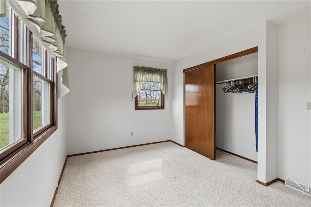 121 Rose St