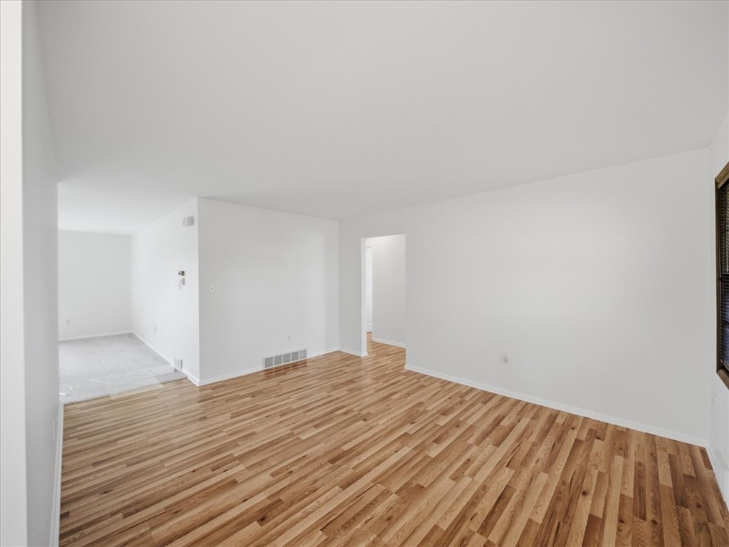 105 Louise St