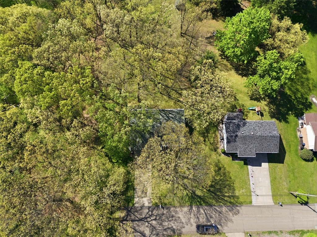 105 Louise St
