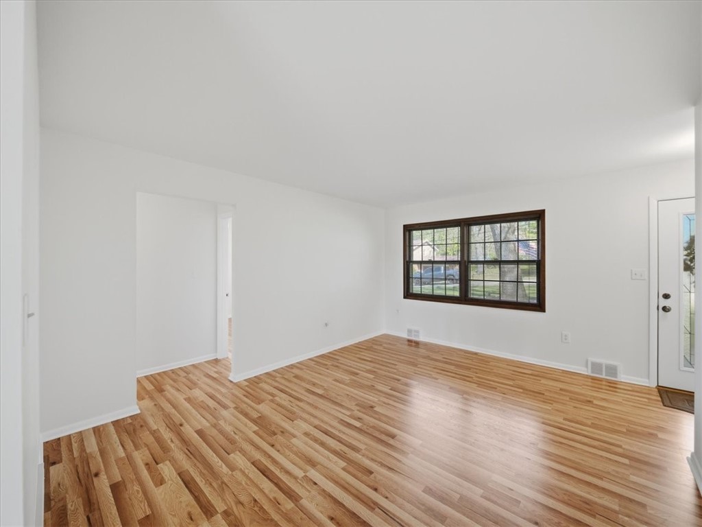 105 Louise St