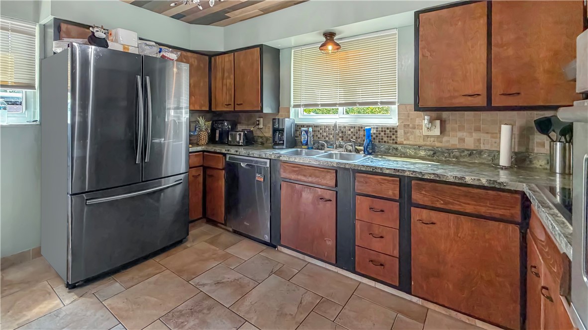 108 Arrowhead Dr